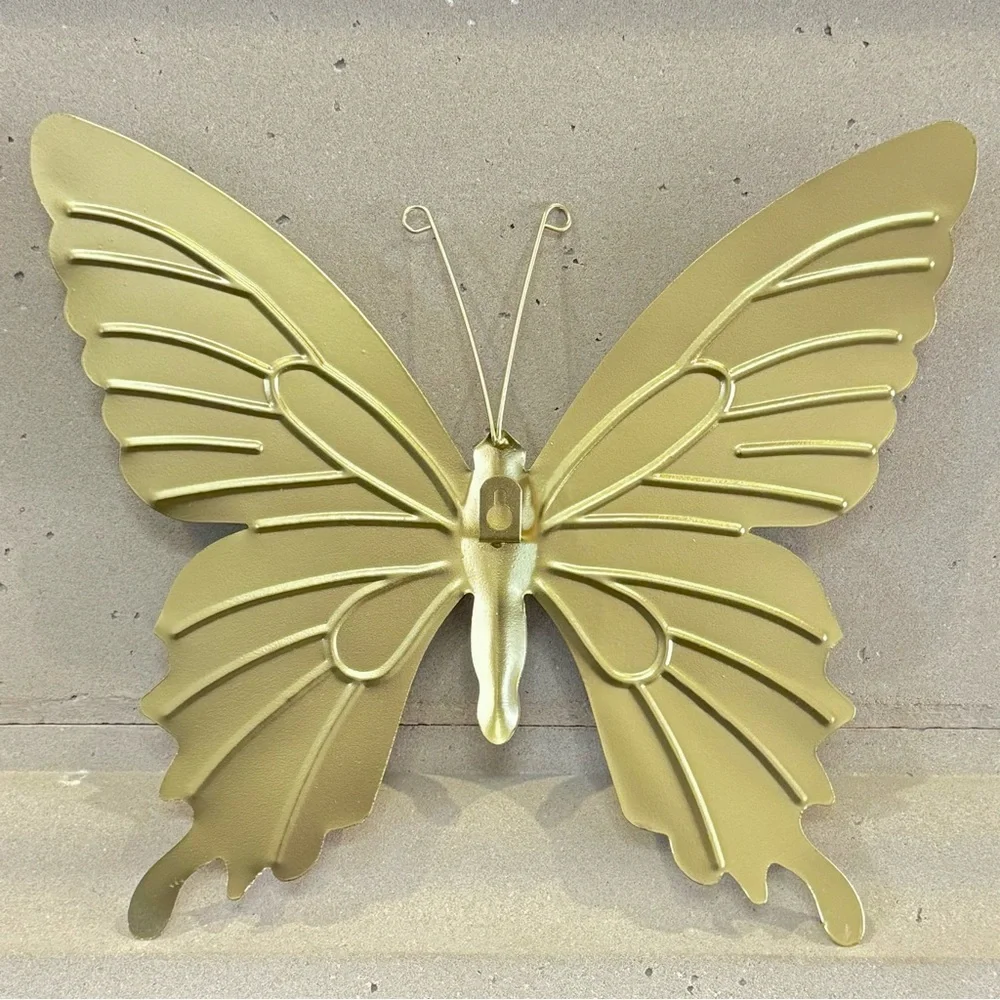 Hand Crafted Flower Market Butterfly wall decor - Picture 7 of 8